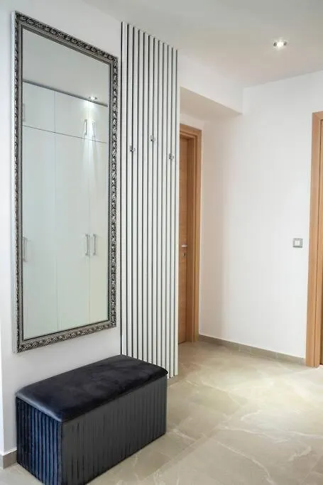 Luxury 2 Bedroom Apartment Bucharest 0*,